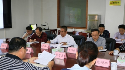 兴宁市人大常委会评议组到市环保局开展工作评议