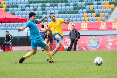 汕头大学“校友杯”足球赛在梅举行 梅州校友一队夺冠