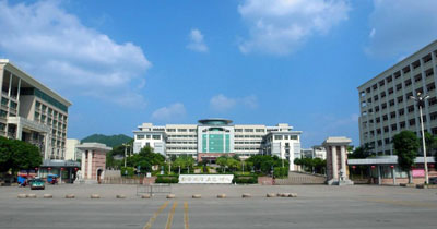 经管学院组织学生党员学习贯彻十九大精神