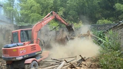 华城镇扎实推进“三清三拆”工作 助力美丽新农村建设