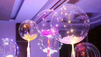 广东街头出现的“网红气球”虽貌美但危险！气球充入氢气易爆燃