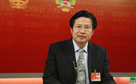 高云龙当选新一届全国工商联主席