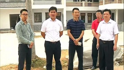 钟光灵率队到水车镇、南口镇调研新农村建设工作