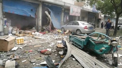突发！浙江宁波发生爆炸 现场一片狼藉有人员伤亡