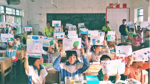 市碳促会进校园开展环境教育活动 让孩子爱上大自然