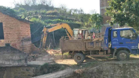 河东镇正视问题迅速整改 全力推进“三清三拆三整治”工作