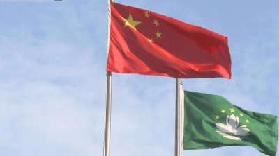澳门特区政府与驻澳门部队举行升国旗仪式 庆祝澳门回归祖国18周年