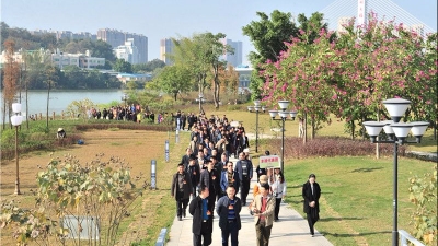 市人大代表参观梅城重点建设项目 不禁发出如此感叹...