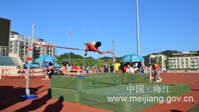 区中小学师生体育运动会闭幕 9人次打破5项区田径运动会纪录