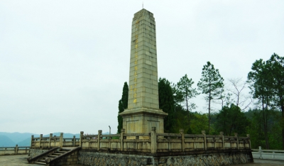 大埔县妇幼组织到三河坝战役纪念园开展主题党日活动