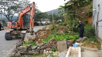 建桥镇开展“三清三拆三整治”专项行动，着力改善农村人居环境