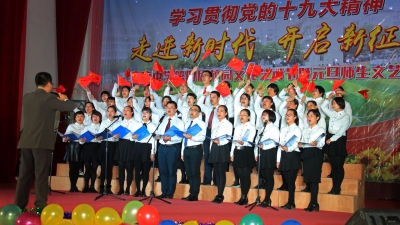 梅江区嘉应中学举办校园文艺汇演 师生同台演出展才艺