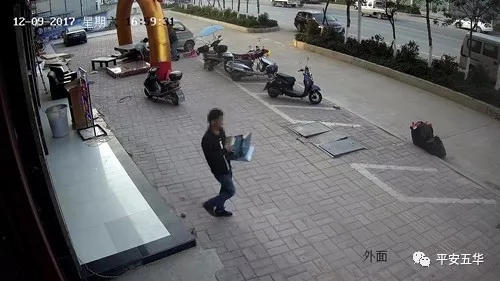 住户快递暂存前台却屡屡被盗 五华男子“淡定”行窃