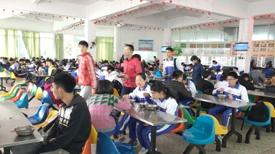食堂食品安全如何保障？东山中学用4D模式确保“舌尖安全”