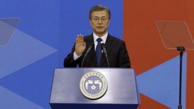 韩国总统文在寅抵达北京，开始对中国进行国事访问