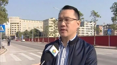 程江镇党委书记赖宇坚：加快城市扩容提质 提升经济发展后劲