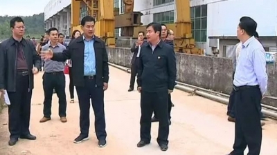 钟光灵率队巡查督导水资源环境情况