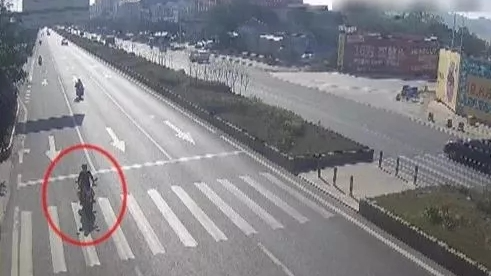 男子梅城购买摩托“试车”，结果一去不复返还想骑回蕉岭老家…