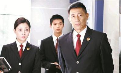 市检察院举行全市检察机关第二批、第三批员额制检察官集中宣誓活动