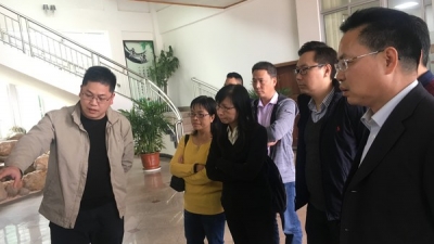 香港合丰橡胶集团到兴宁考察投资环境