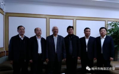 钟光灵、张运全会见熊德龙先生