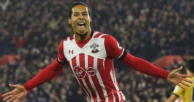 7500万英镑！范迪克加盟利物浦创后卫转会费纪录