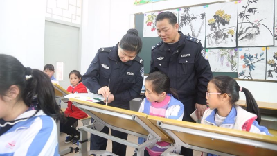 市公安局梅县区分局开展公安文化进校园活动