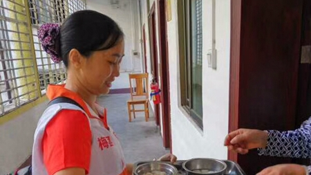 “外来媳妇”赖孟娟情牵志愿活动：“打工的也可以做慈善”