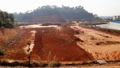承包合同引纠纷 兴宁新中村村民为集体土地伤透脑筋