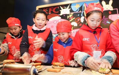 小记者张怡乐作品丨做“品质”汉堡