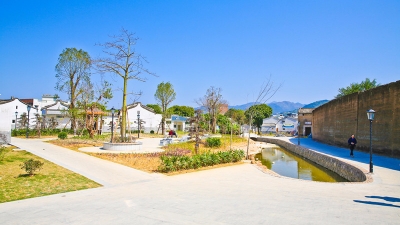 短短一年，丰顺新楼村“变脸”  政府、村民和乡贤唱了出“大戏”