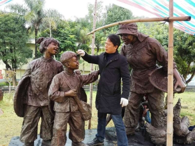 工艺大师丨让泥土讲“客家故事”