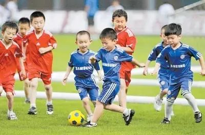 2017年梅州市足球传统项目学校（小学组）足球赛12月9号开赛！