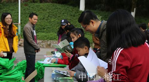 真切体验大自然的美！梅江区开展“创森”亲子拓展活动