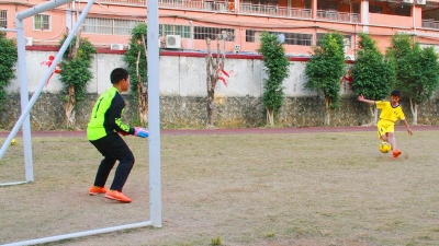 冯潇霆发起募捐  为蕉岭城东学校改造运动场地