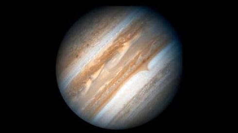 木星风暴漩涡“大红斑”比地球海洋深50倍