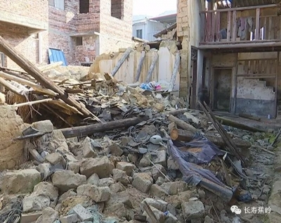 扮靓新农村！蕉岭高乾村拆除危旧房3000平方米