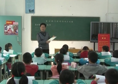 写好字·公益行活动走进兴宁多所小学 赠字帖示鼓励