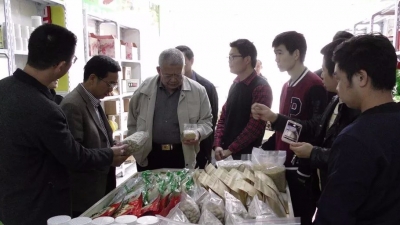 潭下镇举行潭下源红薯专业合作社成立揭幕仪式