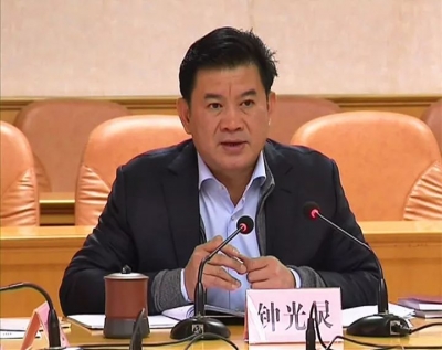 钟光灵主持召开梅县区区委常委会扩大会议 