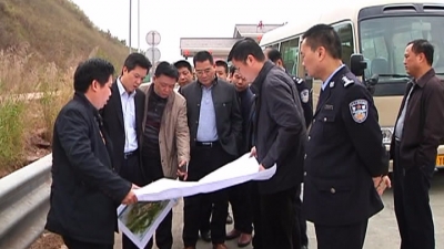 杨栋调研平远县城人居环境综合整治：让县城更有序、更美观、更洁净