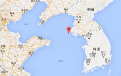 一艘中国渔船在韩国以西海域倾覆，韩海警正展开搜救