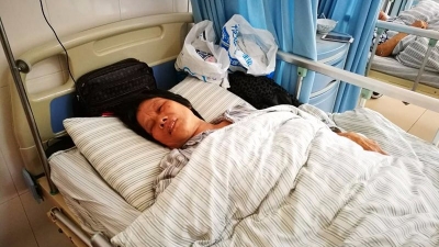 丈夫儿子相继离世独留11岁孙，梅城六旬老妇无钱手术盼救助