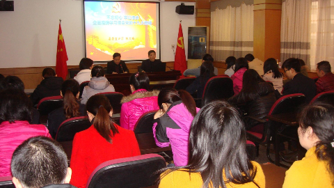 陈文峰到县政务服务中心讲授专题辅导党课