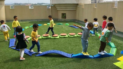 幼儿教育学点啥？梅城幼儿园趋向“小学化”，你怎么看？