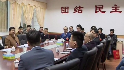 钟光灵、张运全到部分政协委员代表团倾听意见建议