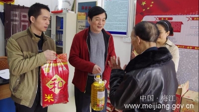 梅江区卫计局到挂钩帮扶村开展调研