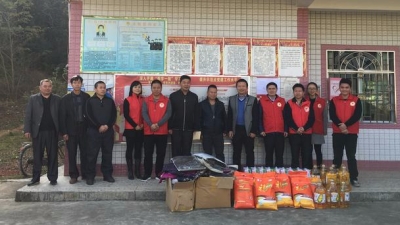 团县委到岐岭镇朝阳村开展慰问活动