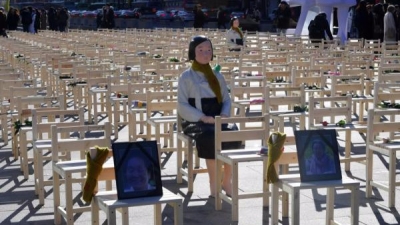 不满韩总统文在寅批评慰安妇协议，日本考虑召回驻韩大使