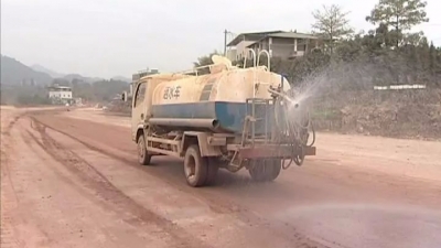 为做好大气污染防治工作 梅畬快线工地这样做...